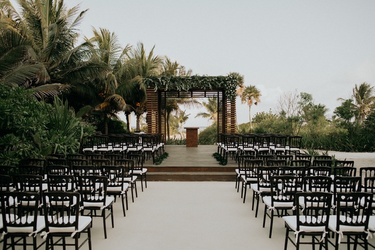 unico 2087 destination wedding