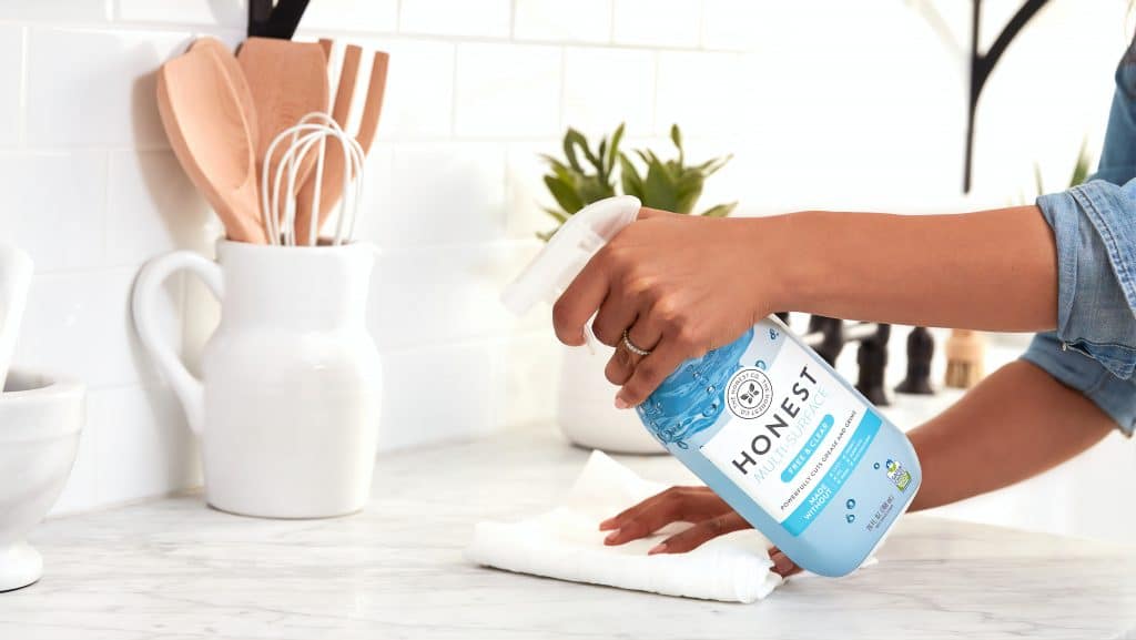airbnb-hosting-guide-house-cleaning