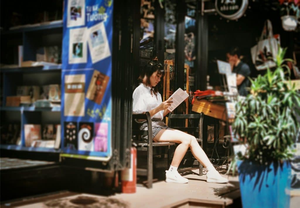 airbnb-hosting-guide-books