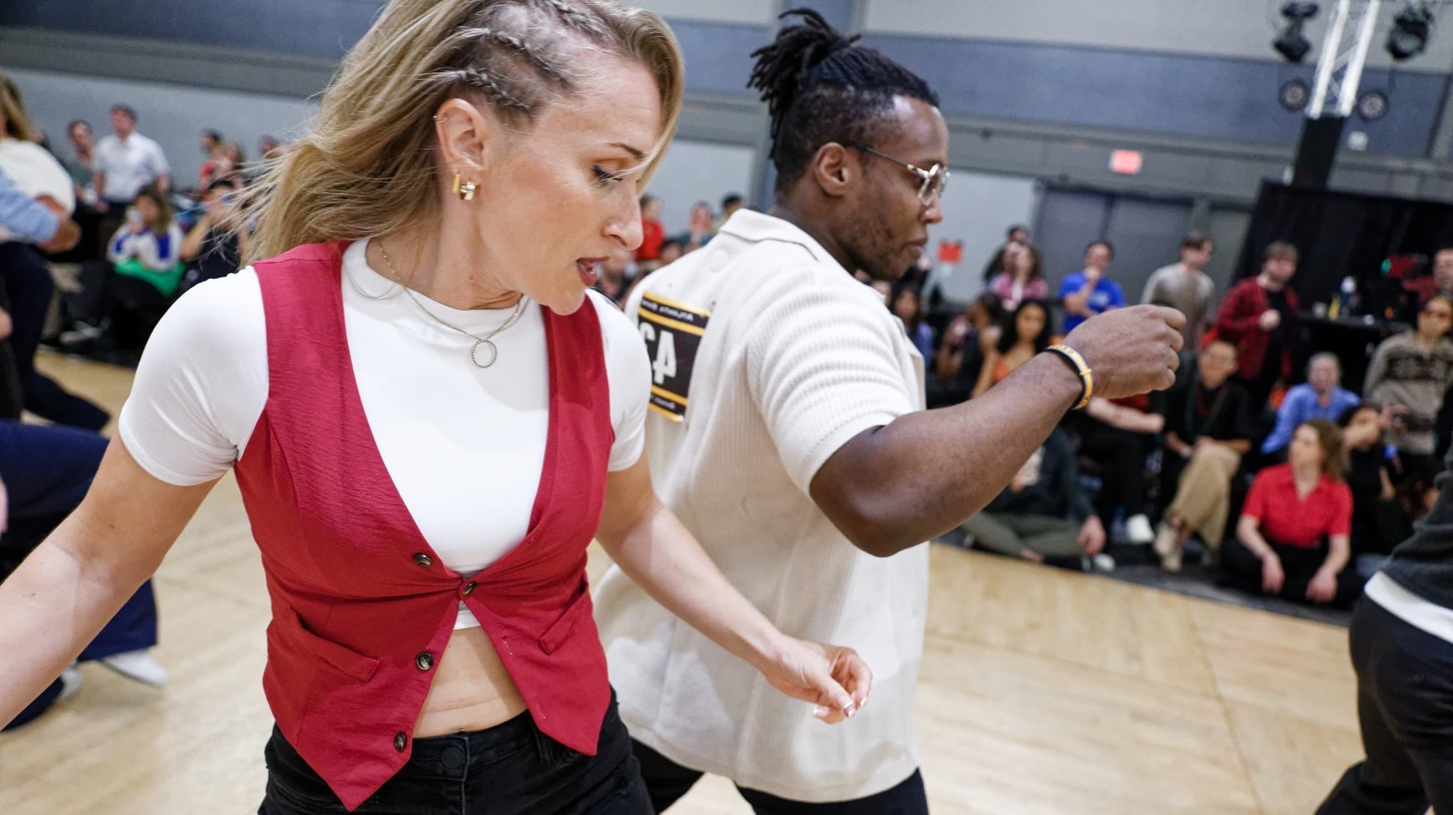Two dancers competing 
