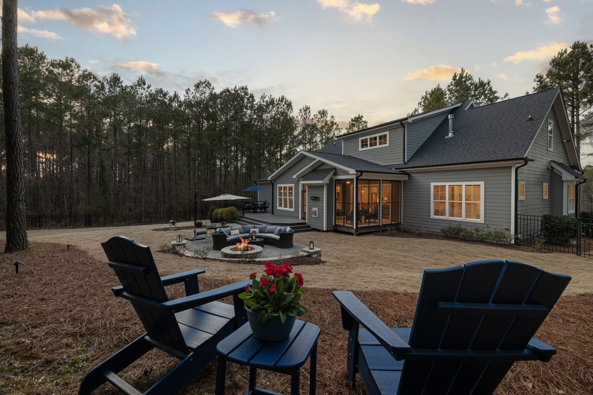 Flagstone paver patio and outdoor living space in McKinney TX