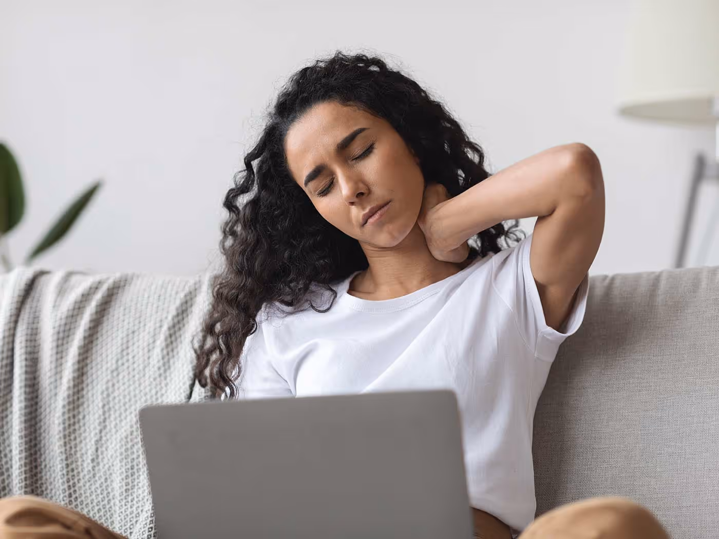 woman_neck_pain
