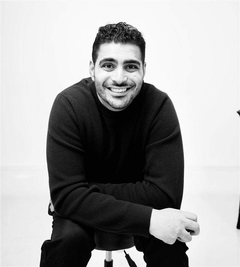 Adam Tahir, Bizora author
