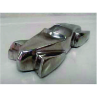 Gotic Car, homenaje a Batman, aluminio pulido, diseño de autor, 40 cm aprox