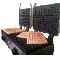 WAFFLERAS: equipos de uno ó dos módulos para elaborar waffles dulces o salados. Con manuales y recetas.