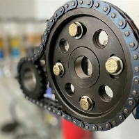 corrector de leva con cadena