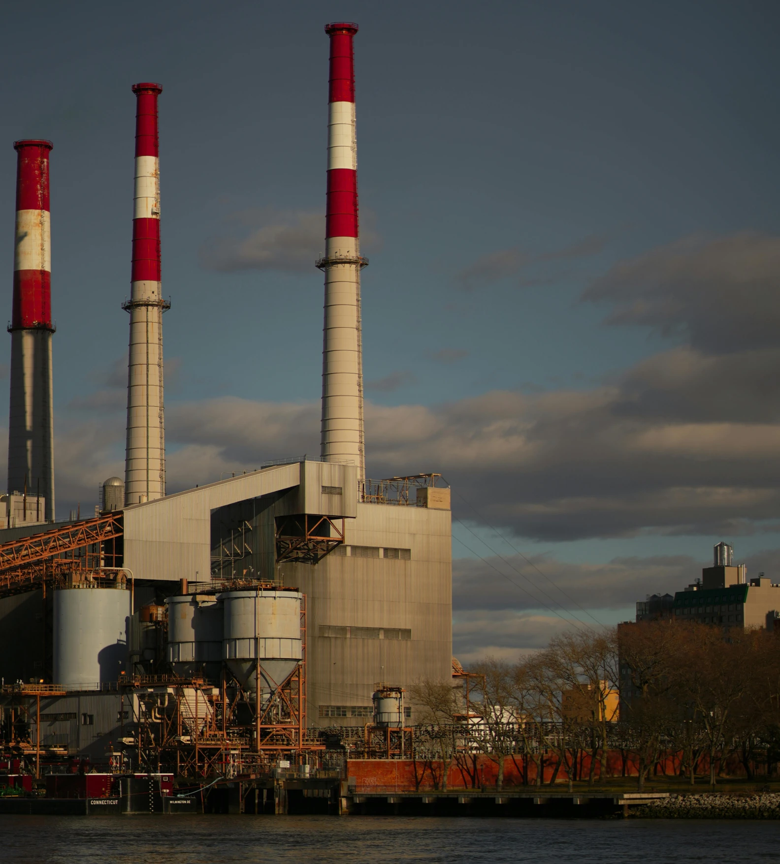 Axtira-service-three-support-image-two