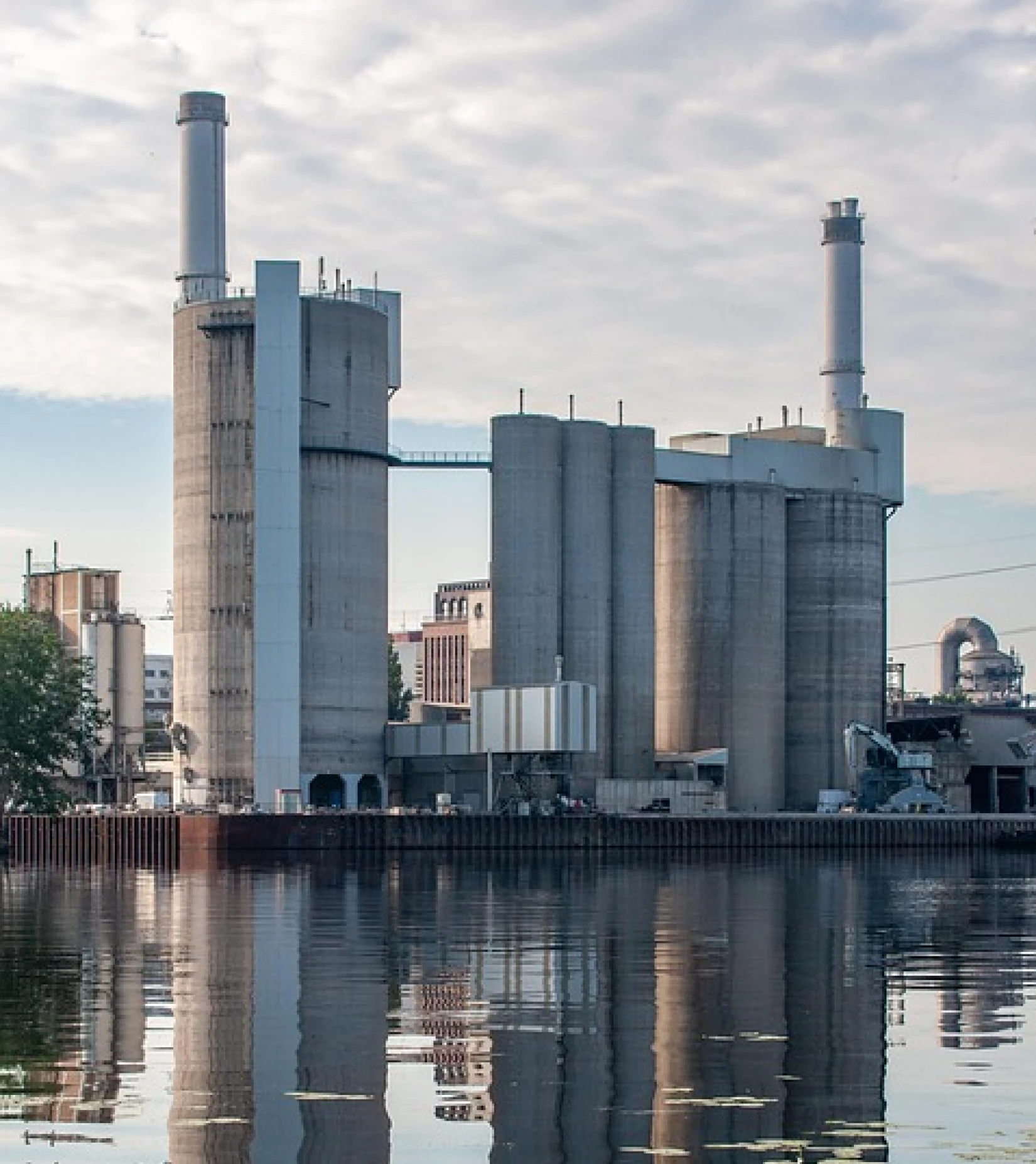 Axtira-about-two-image