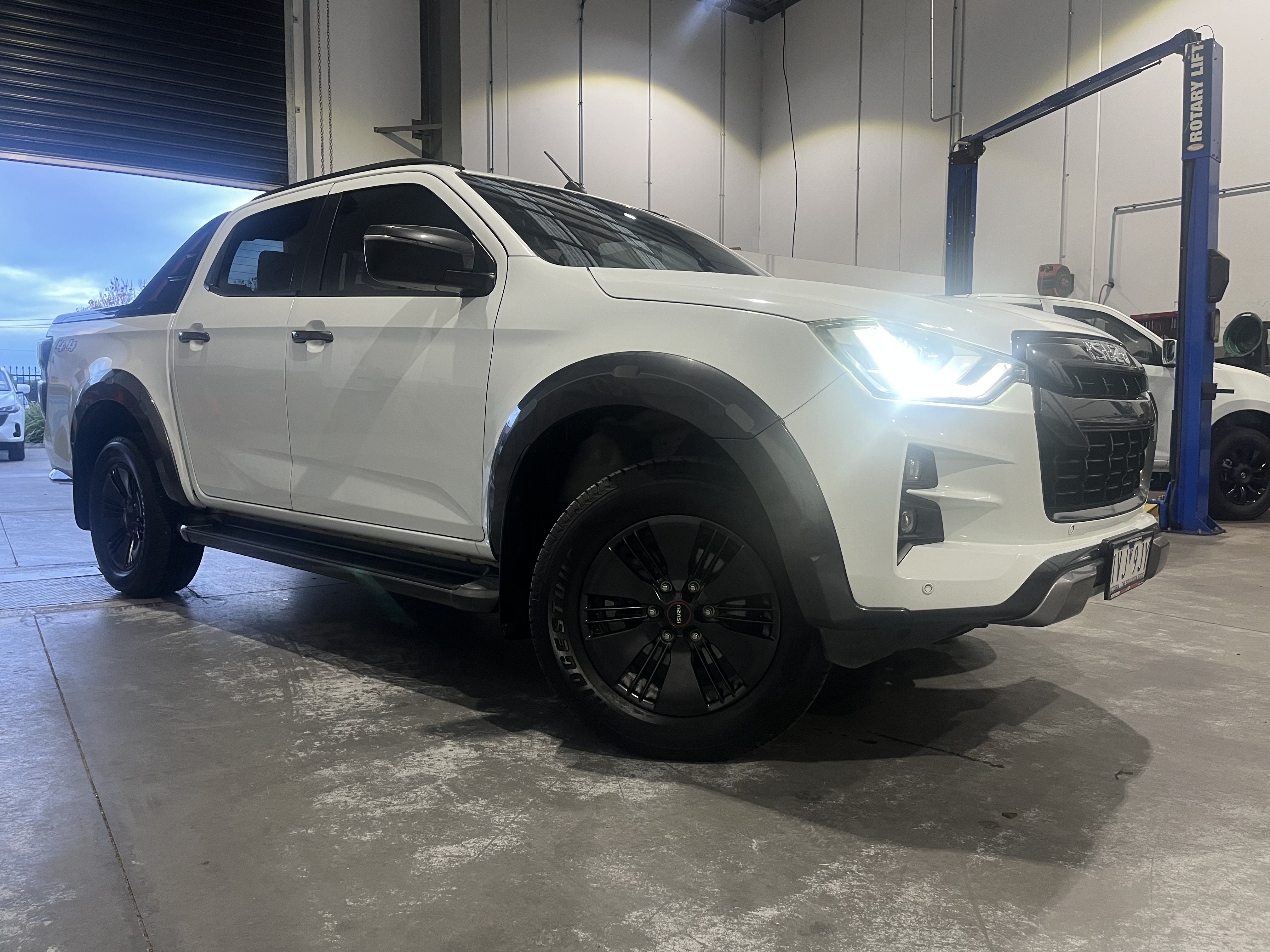 2021 Isuzu D-MAX RG MY22 X-TERRAIN Utility Crew Cab 4dr Spts Auto 6sp 4x4 935kg 3.0DT