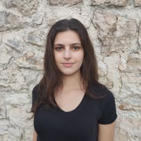 Review avatar picture of female person