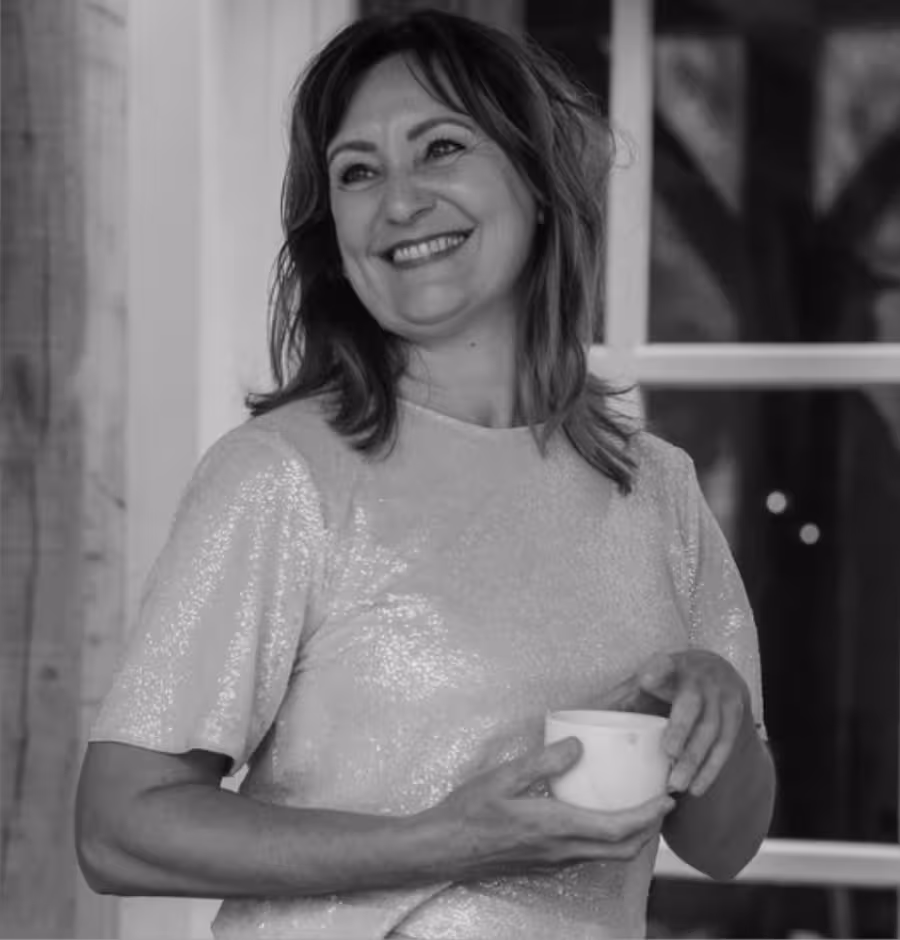 Review avatar picture of male person