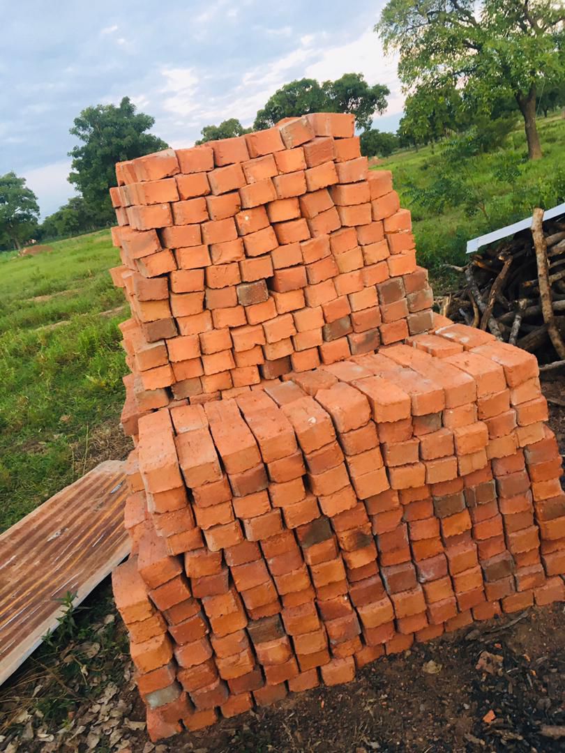CUSTOM BRICKWORK | Arrives on site.