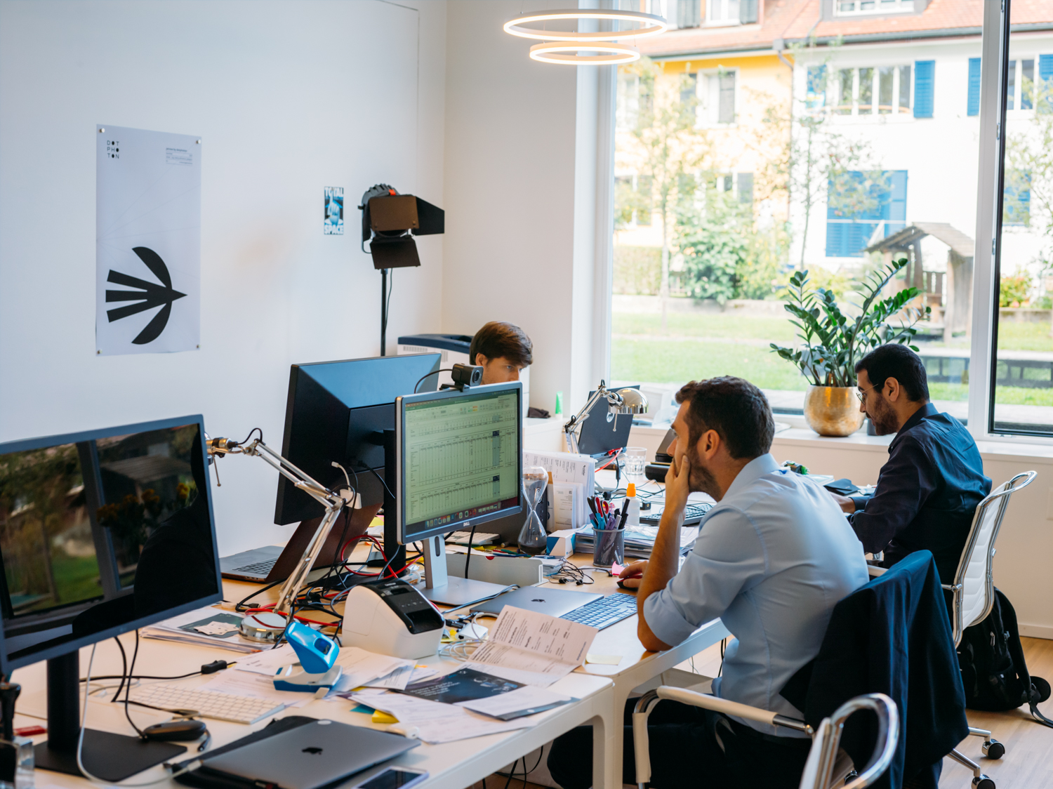 Dotphoton office