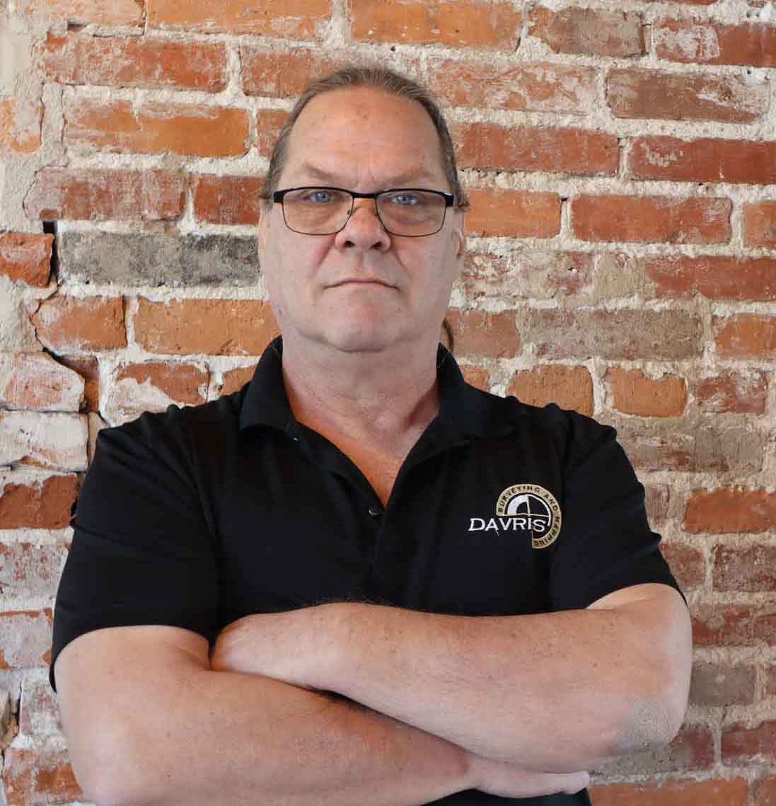 Davris team member.