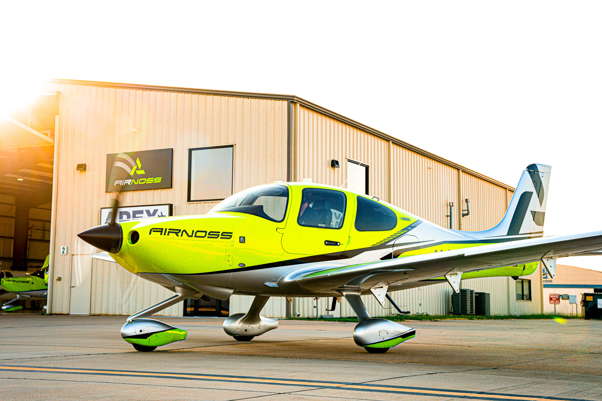 Cirrus SR20 cockpit view