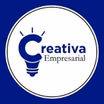 Logotipo de Creativa Empresarial con una bombilla azul y texto en azul sobre fondo blanco y borde circular azul.