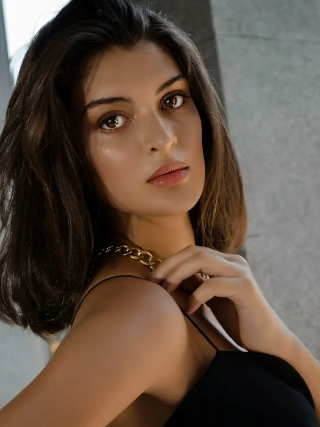 Nour, hostess from the Cover Page Agency team