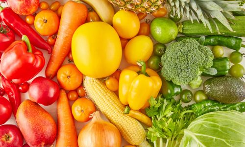 Dogs can safely eat many vegetables as part of a balanced diet or as low-calorie treats, providing essential fiber, vitamins, and minerals.