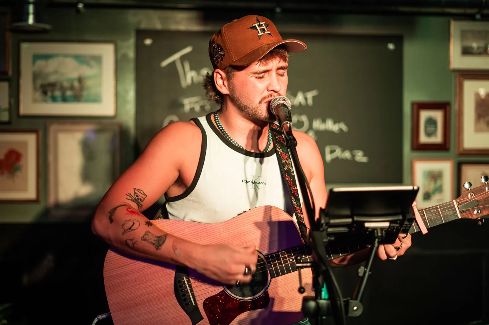 Live music is landing at the Queen’s Head very soon. Fresh acts, good vibes — watch this space.