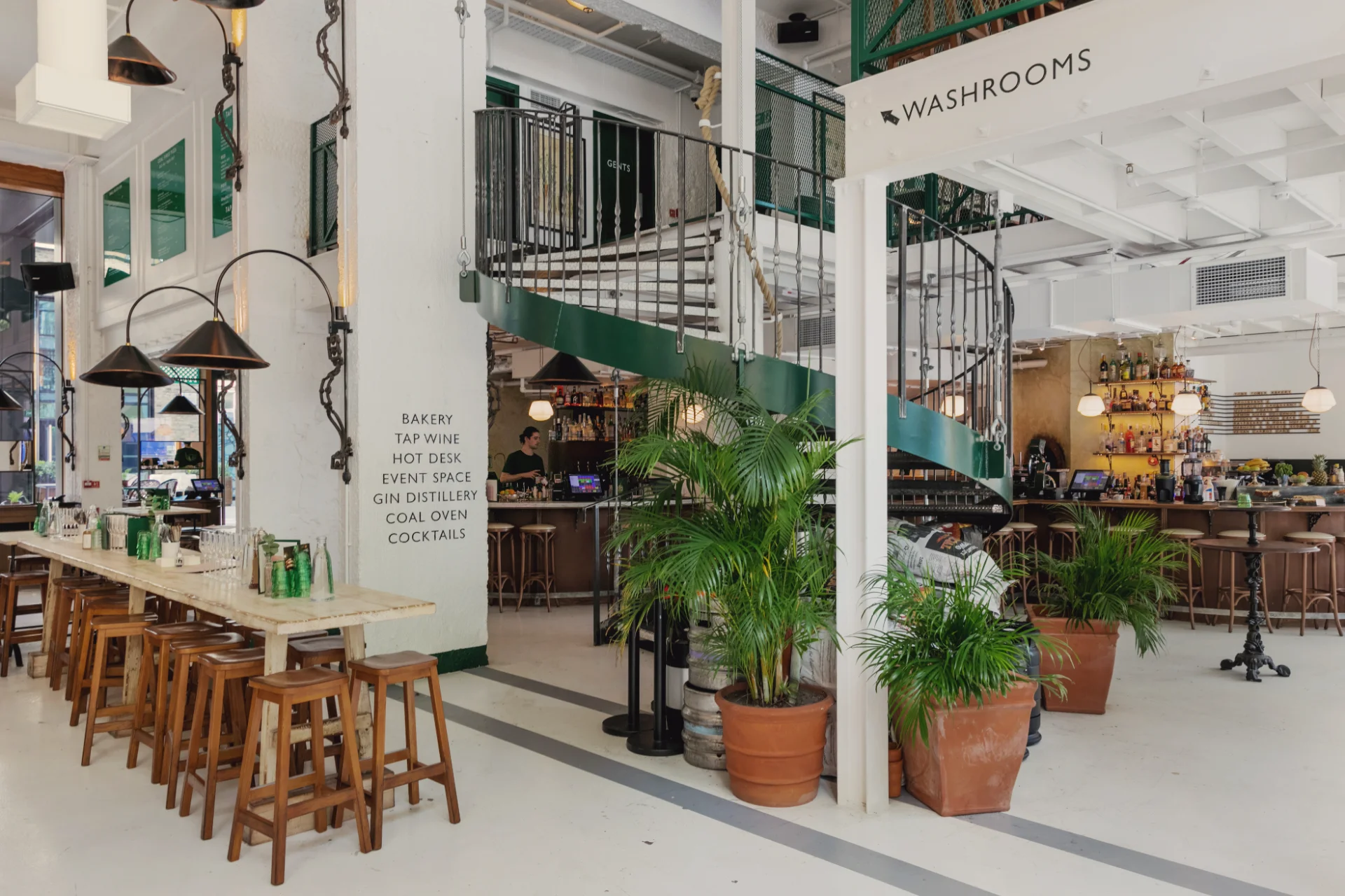 Located just moments from Old Street, Serata Hall rises with double-height ceilings and wraparound windows that flood the space with natural light. Its open-plan layout creates an airy, free-flowing atmosphere that elevates any event, offering a setting that is both vibrant and effortlessly welcoming. Whether you’re planning an intimate celebration, a lively party, or a corporate gathering, Serata Hall delivers the perfect blend of character, comfort, and creativity.