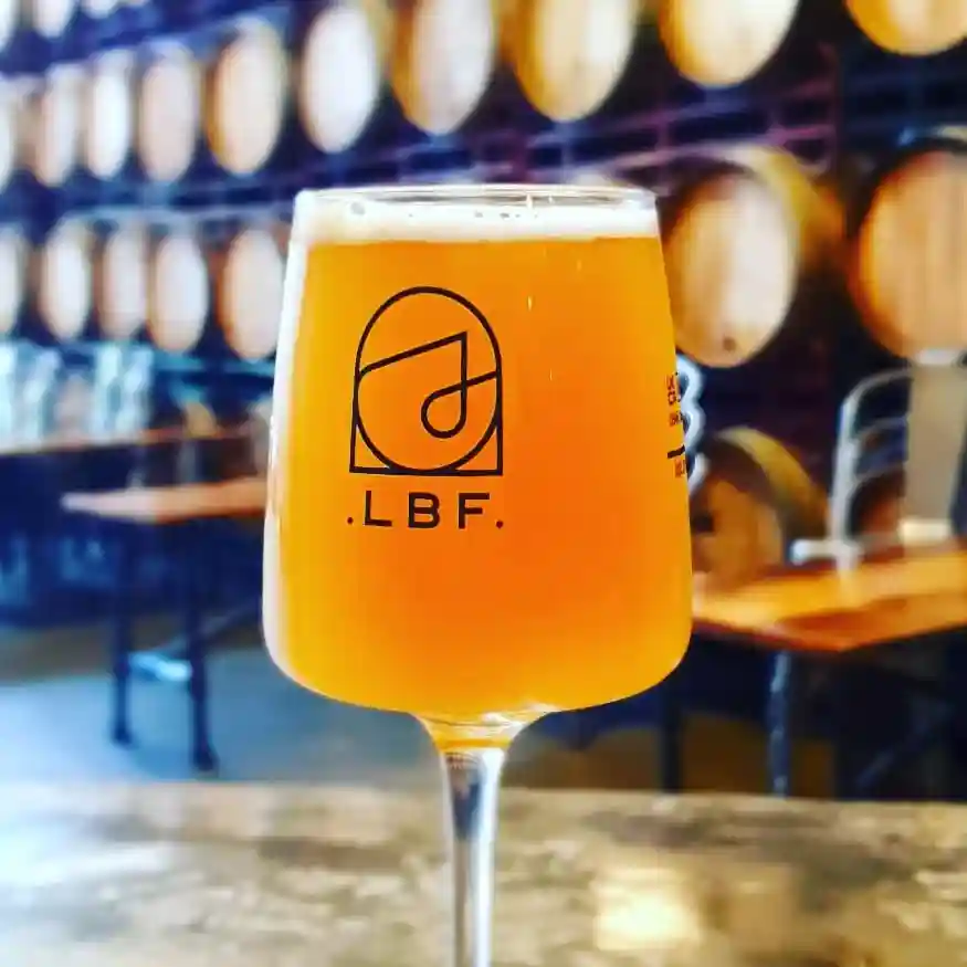 Opening times this weekend at The Barrel Project!

Saturday 12 - 11pm
Sunday 12 - 11pm
Monday 12 -7pm

Which means there's plenty of time to check out this new addition to the taps.

This is our freshest mixed ferm saison dry hopped with Kahatu, a potent hop from New Zealand which adds intense aroma tropical fruits and freshly cut pine needles.

Have a great weekend all!