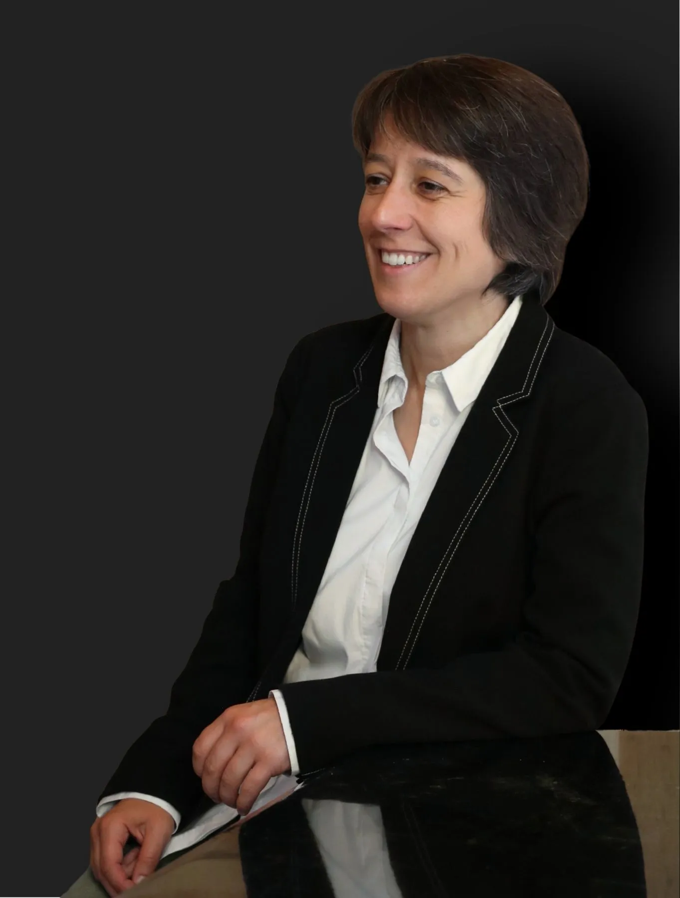 Portrait of Karine Sélo, collaborative pianist at the Pernoo School of Musical Performance