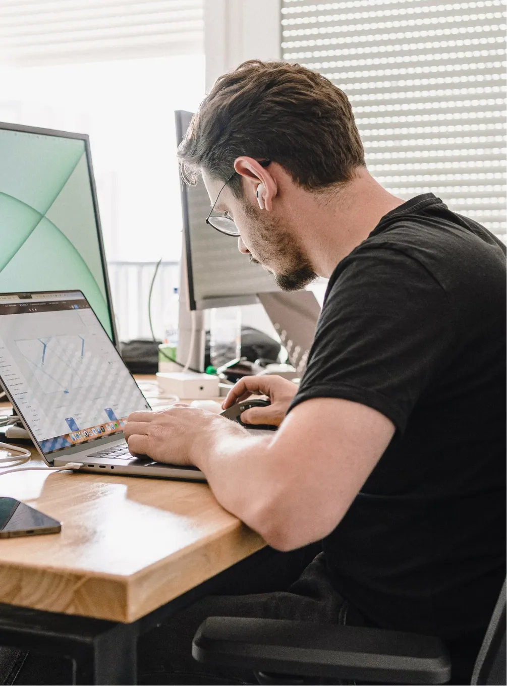 Saas Webflow Template - Basel - Designed by Azwedo.com and Wedoflow.com