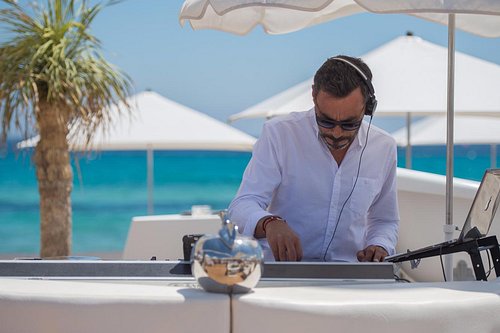 Le DJ Eden