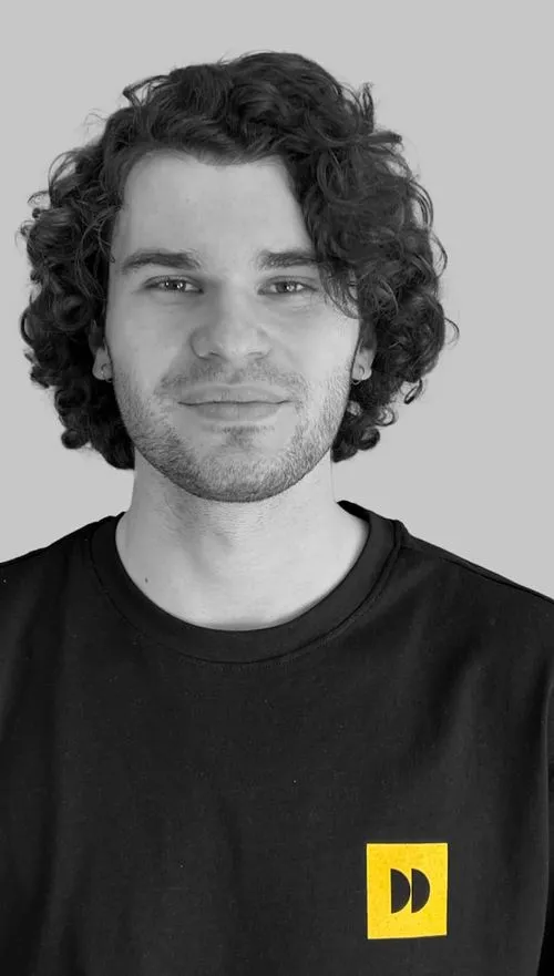 Photo de Pierre en tee-shirt Digidop