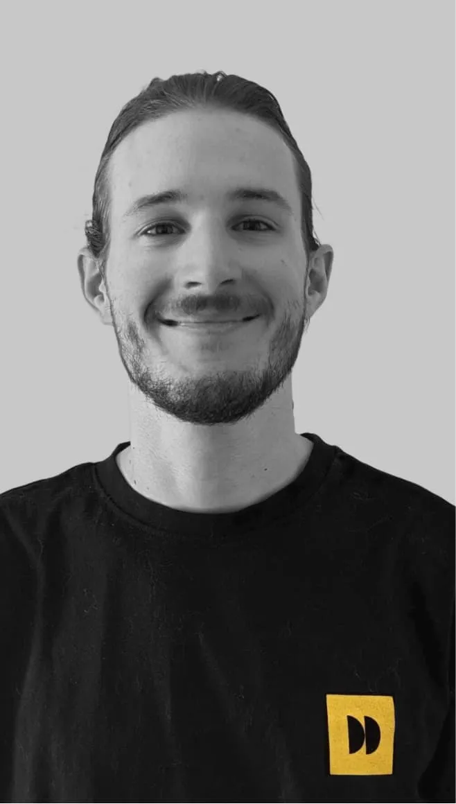 Lucas en tee-shirt Digidop