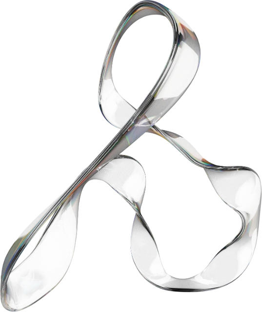 Symbole esperluette (&) en métal brillant avec effet miroir et reflets, sur fond transparent.