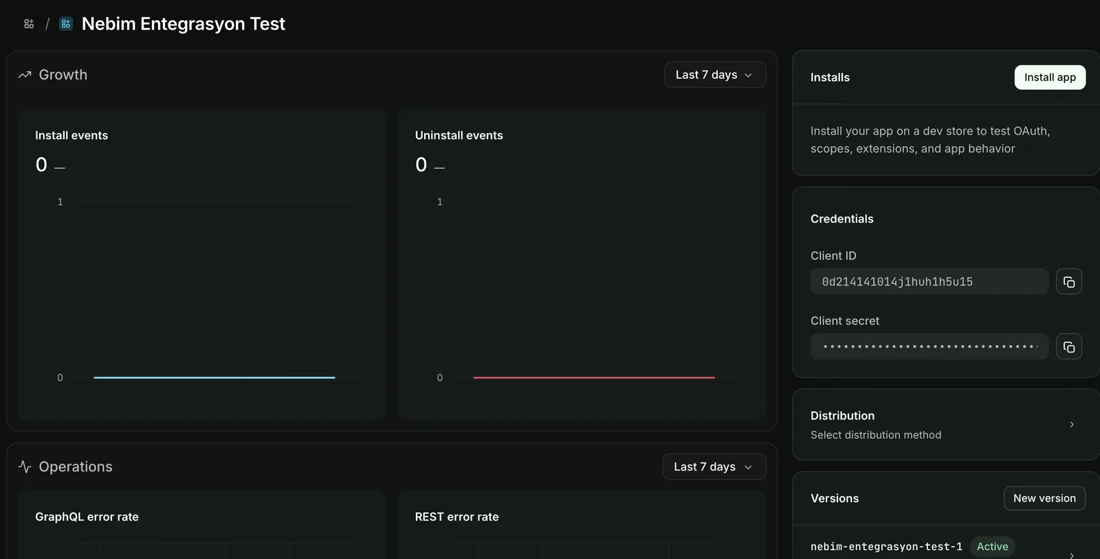 Shopify Dev Dashboard'da custom app için Client ID ve maskelenmiş Client secret alanları