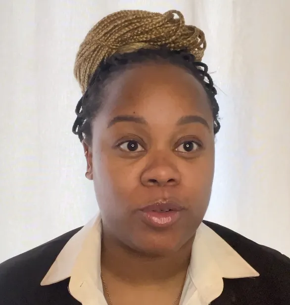 Portrait of Bathulisile, Legal Assistant from South Africa