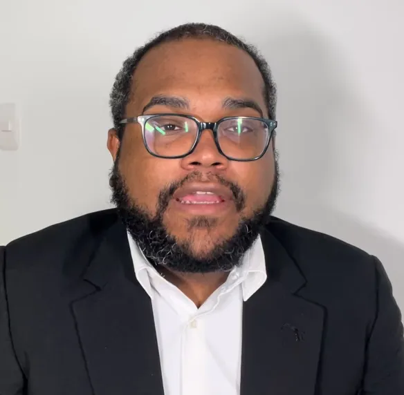 Portrait of Jean Carlos, Accountant from Dominican Republic