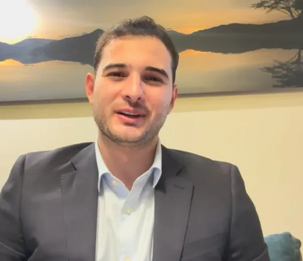 Portrait of Luis, Legal Assistant from Colombia