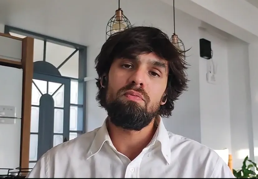 Portrait of Luiz, Customer Service from Brazil