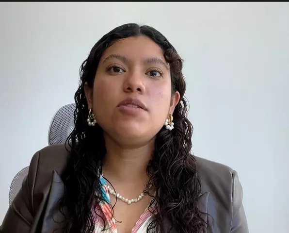 Portrait of Maria, Social Media Manager from Mexico