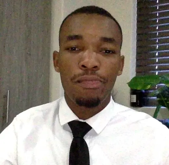 Portrait of Ome, Financial Analyst from South Africa