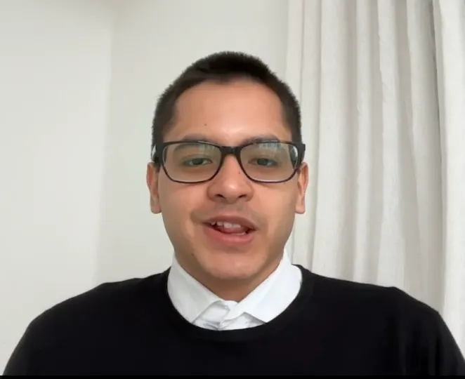 Portrait of Rafael, Customer Service from Peru
