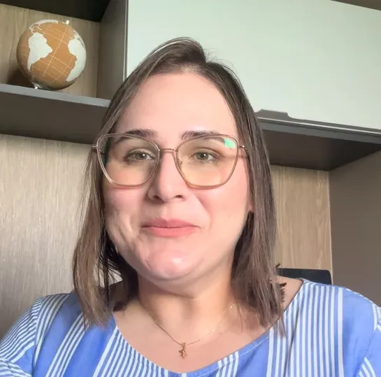 Portrait of Renata, Virtual Assistant from Brazil
