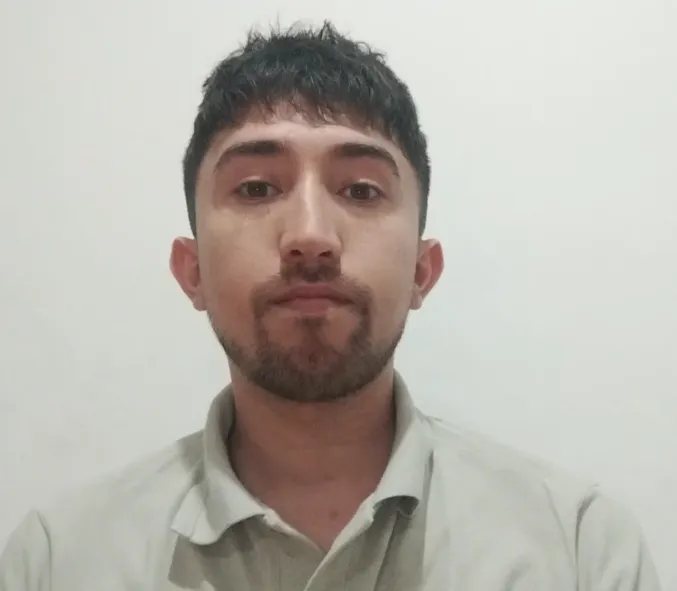 Portrait of Sergio, Customer Service from Argentina