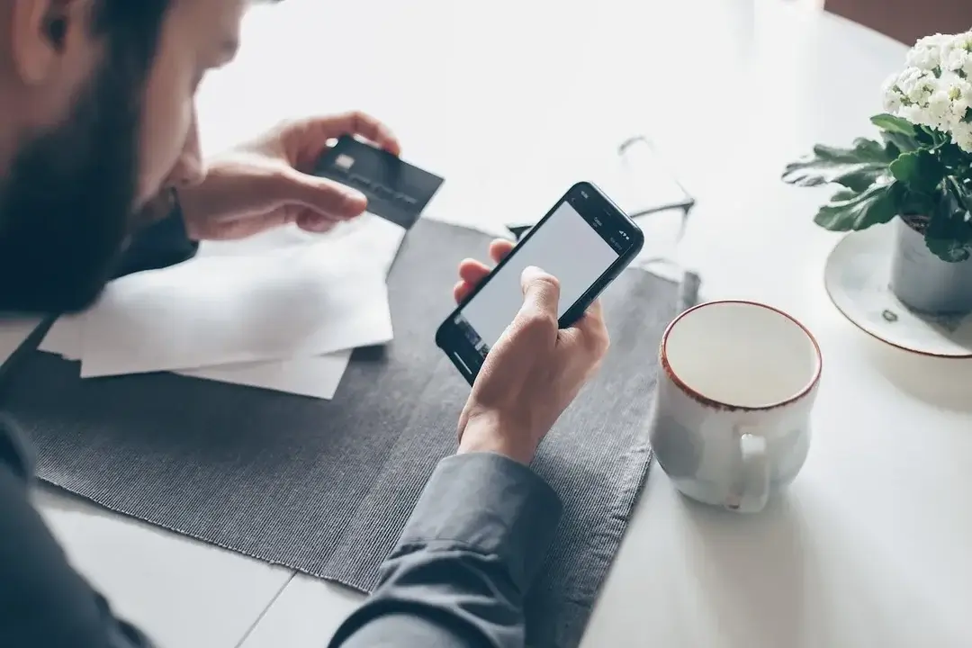 8 Ways to Share Confidential Info with Your Assistants Like a Pro