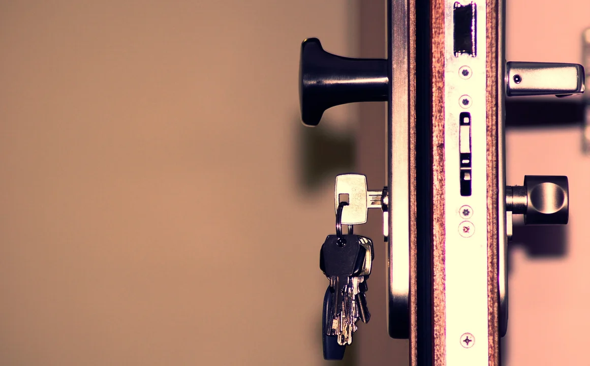 A Lock and Key Supplier hired a remote Video Editor