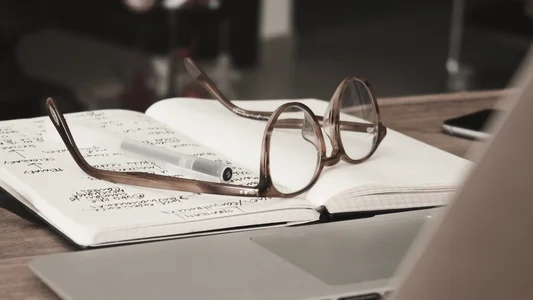 A Start-up Investment Company hired a remote Research Associate