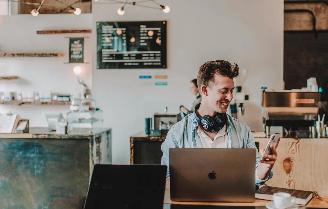 Why Hire A Virtual Assistant from the Philippines?