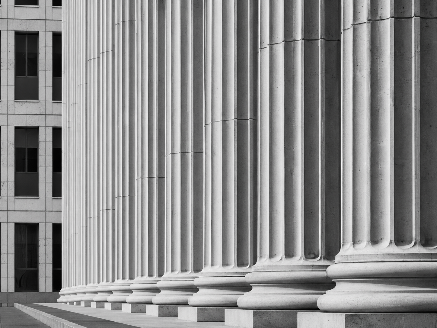 Governance Structures in Institutional Investing