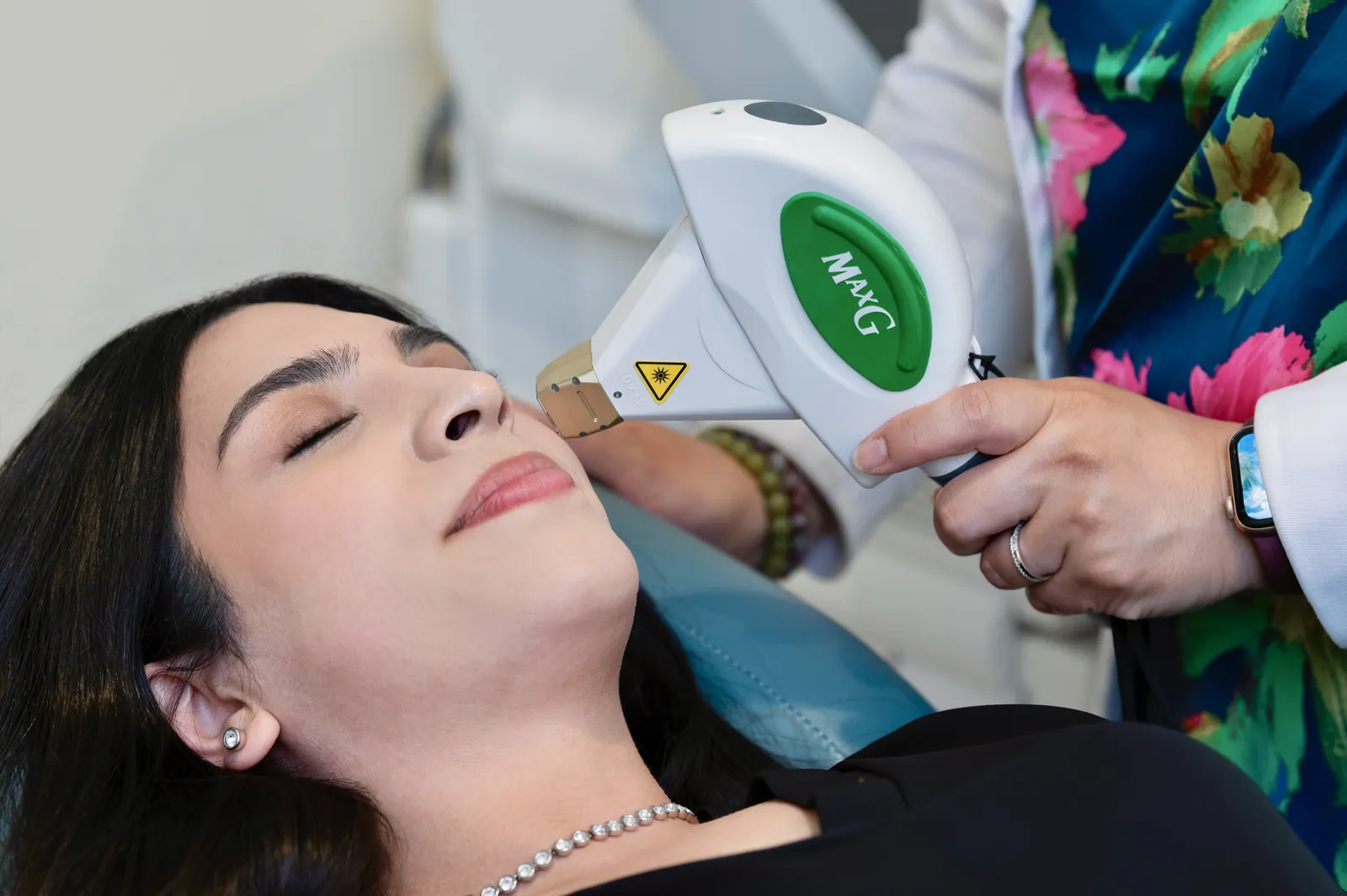 Patient receiving IPL dry eye treatment at Southside Eyecare