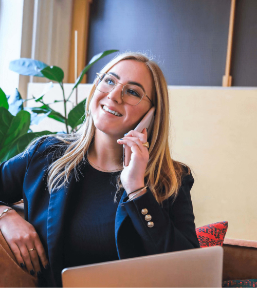 talent partner qui sourit