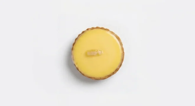 Costa Lemon Curd Tart, round lemon curd tart, seen from above, nutrition and calories