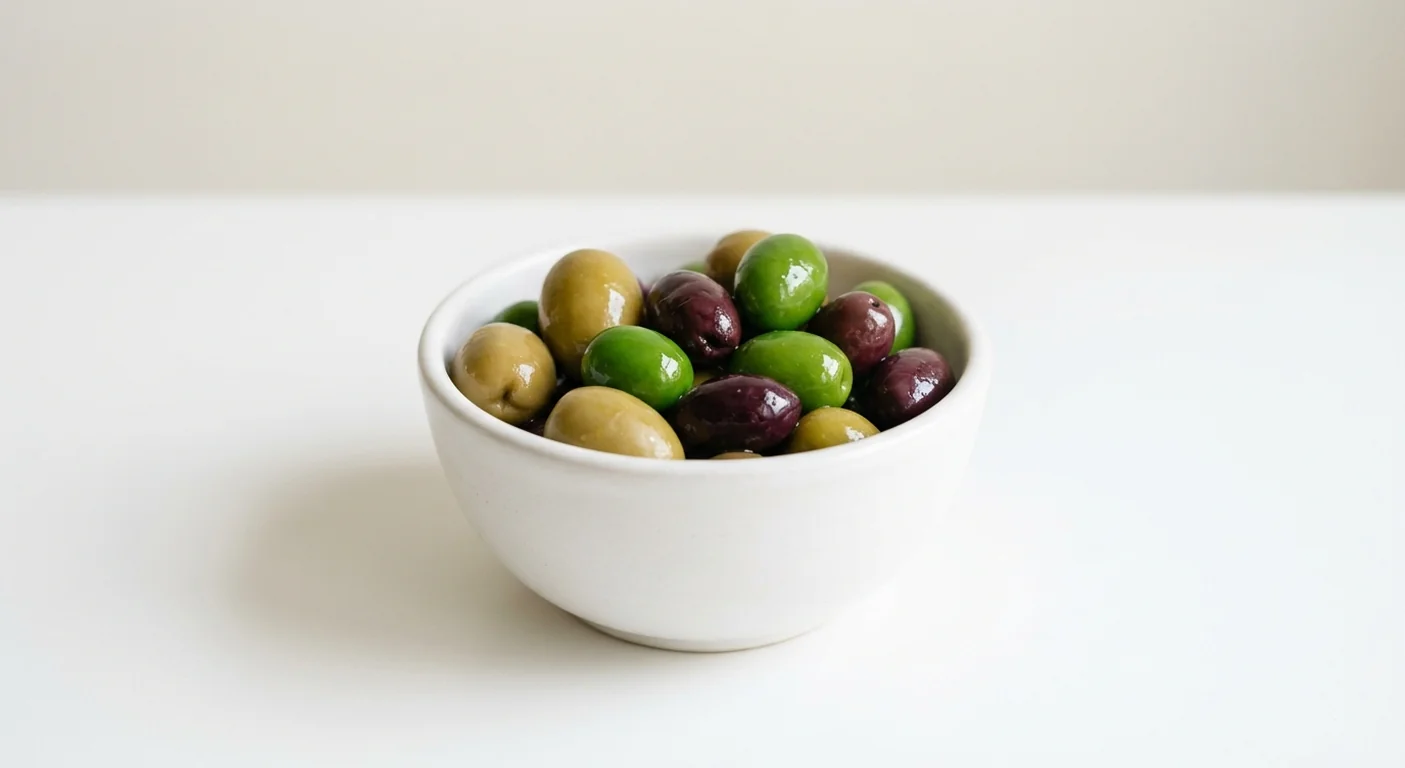 Zizzi Olive Bowl, bowl of Queen green, Nocellara and purple Kalamata olives, nutrition and calories